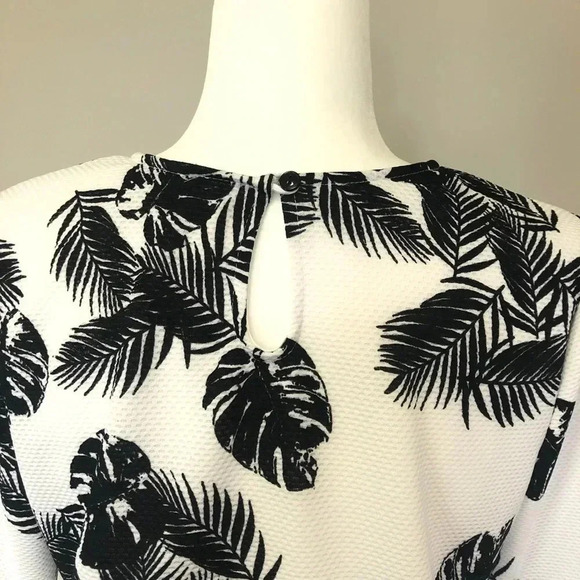 Mandy Evans Palm Leaf Short Sleeve Blouse - Picture 8 of 11
